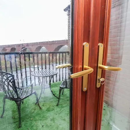 Bumblebee 度假居 惠特比